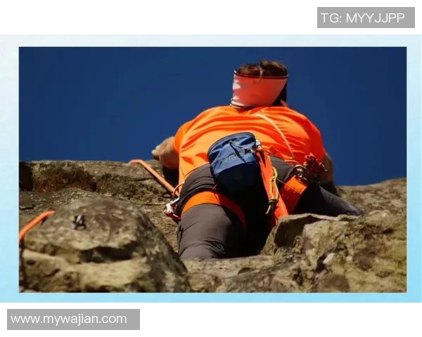 深圳攀岩队的防反策略解析与攀岩热点的深度探讨 深圳攀岩队的防反策略解析与攀岩热点的深度探讨